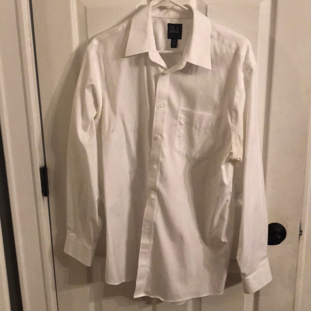 Men’s 17-34 Jos A. Bank Traveller Dress Shirt